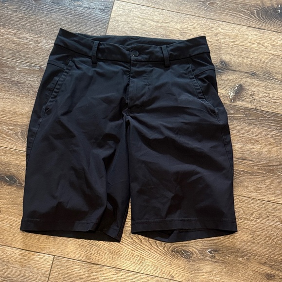 Lululemon‎ black shorts 30 - Picture 1 of 4